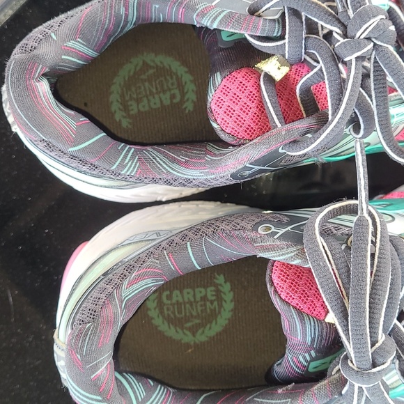 Ravenna 7 Brooks Athletic Shoes, W Sz 7 - Picture 5 of 9